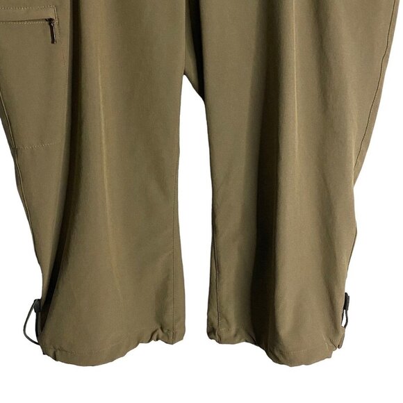 Eddie Bauer Women's Green Trail Hiking Capri - Picture 3 of 10